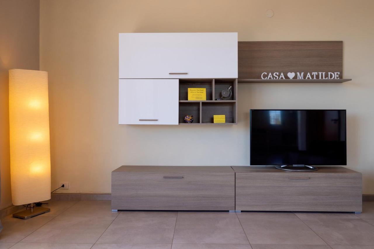 Casa Matilde - Appartamento Vista Mare - Con Posto Auto Финале Лигуре Екстериор снимка
