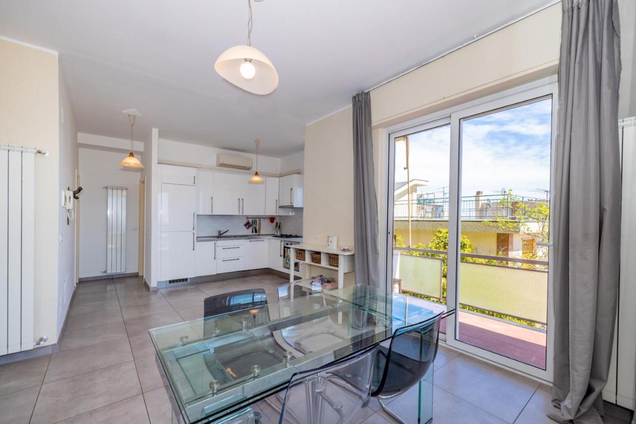 Casa Matilde - Appartamento Vista Mare - Con Posto Auto Финале Лигуре Екстериор снимка
